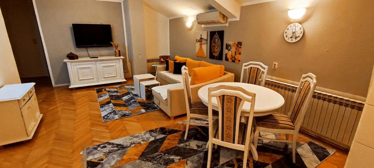 Villa Monera Apartments & Rooms & Free Garage Мостар Екстериор снимка