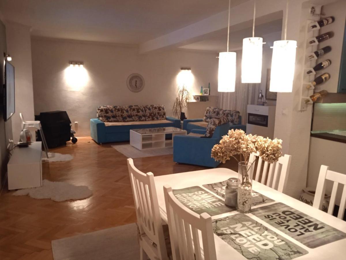 Villa Monera Apartments & Rooms & Free Garage Мостар Екстериор снимка