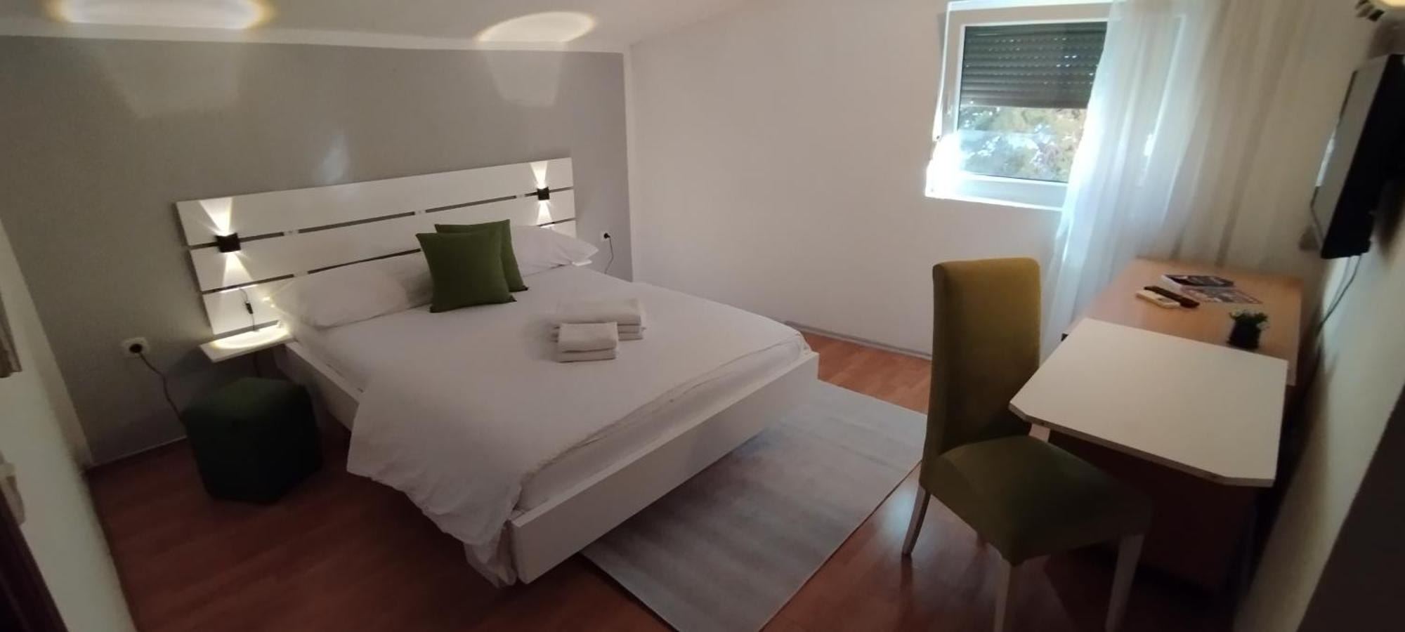 Villa Monera Apartments & Rooms & Free Garage Мостар Екстериор снимка
