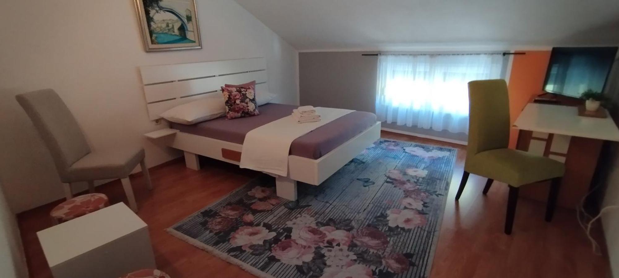 Villa Monera Apartments & Rooms & Free Garage Мостар Екстериор снимка